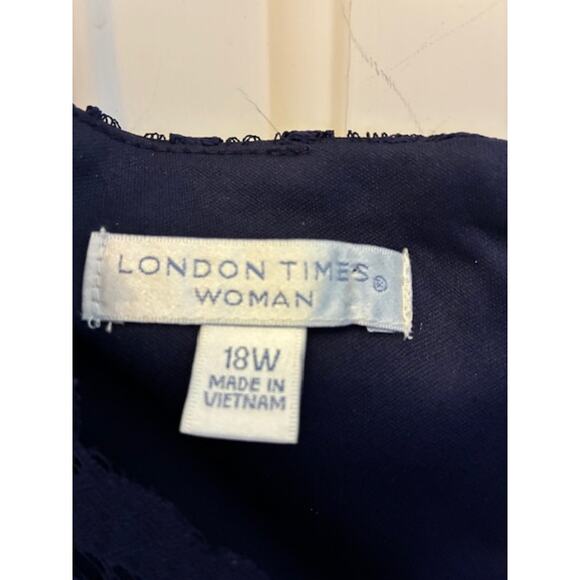 London Times Navy Lace V Neck Short Sleeve Fit and Flare Midi Dress - Size 18W - Picture 3 of 9